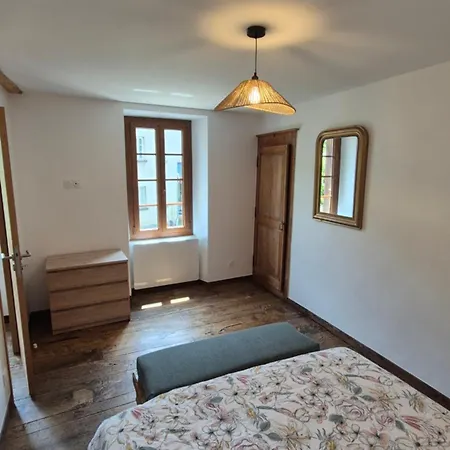 Maison De Village Renovee