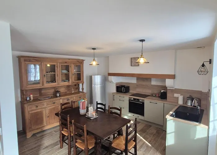 Дом отдыха Maison De Village Renovee