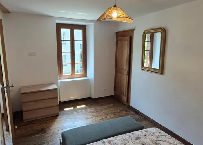 Maison De Village Renovee