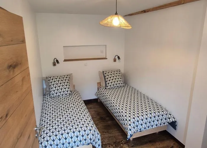 Maison De Village Renovee *